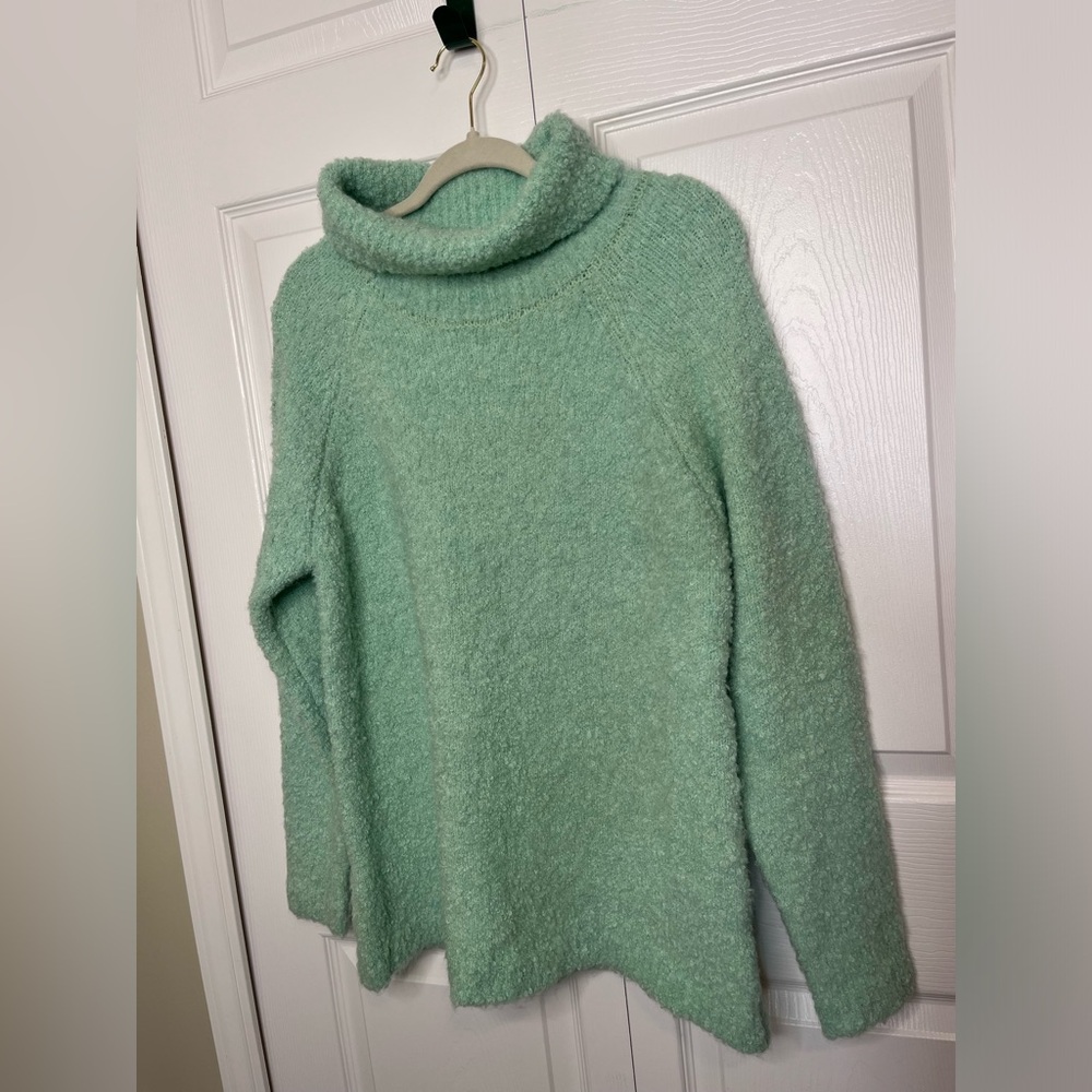 Caara Cropped Cowl Neck Wool Blend Sweater Sage Sz Small S‎ New NWT Oversized